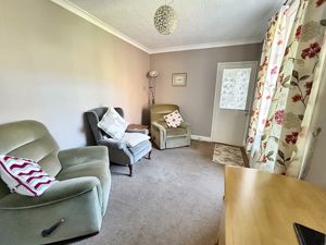 Breakfast Room- click for photo gallery